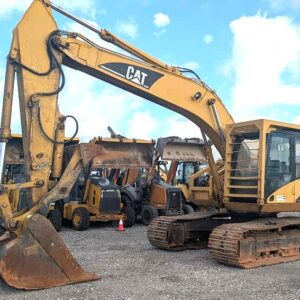 2006 CATERPILLAR 320C EXCAVATOR WITH HYDRAULIC THUMB AND FORESTY PKG
