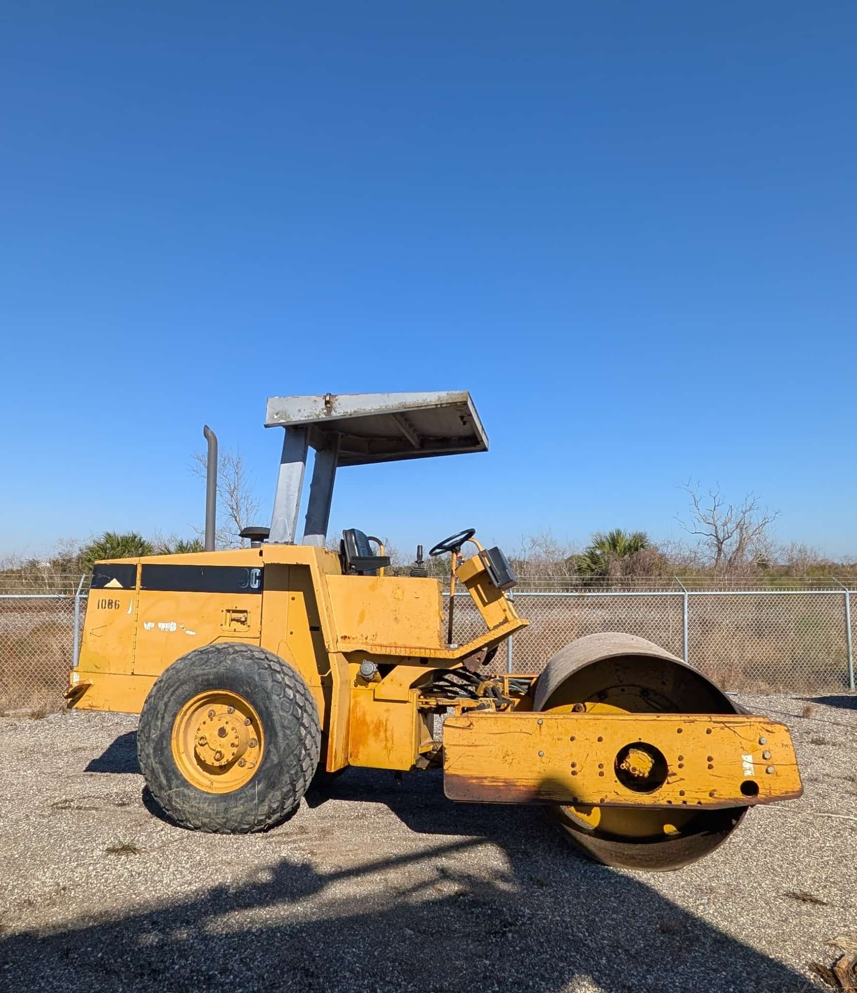 2000 CATERPILLAR CS433-C ROLLER