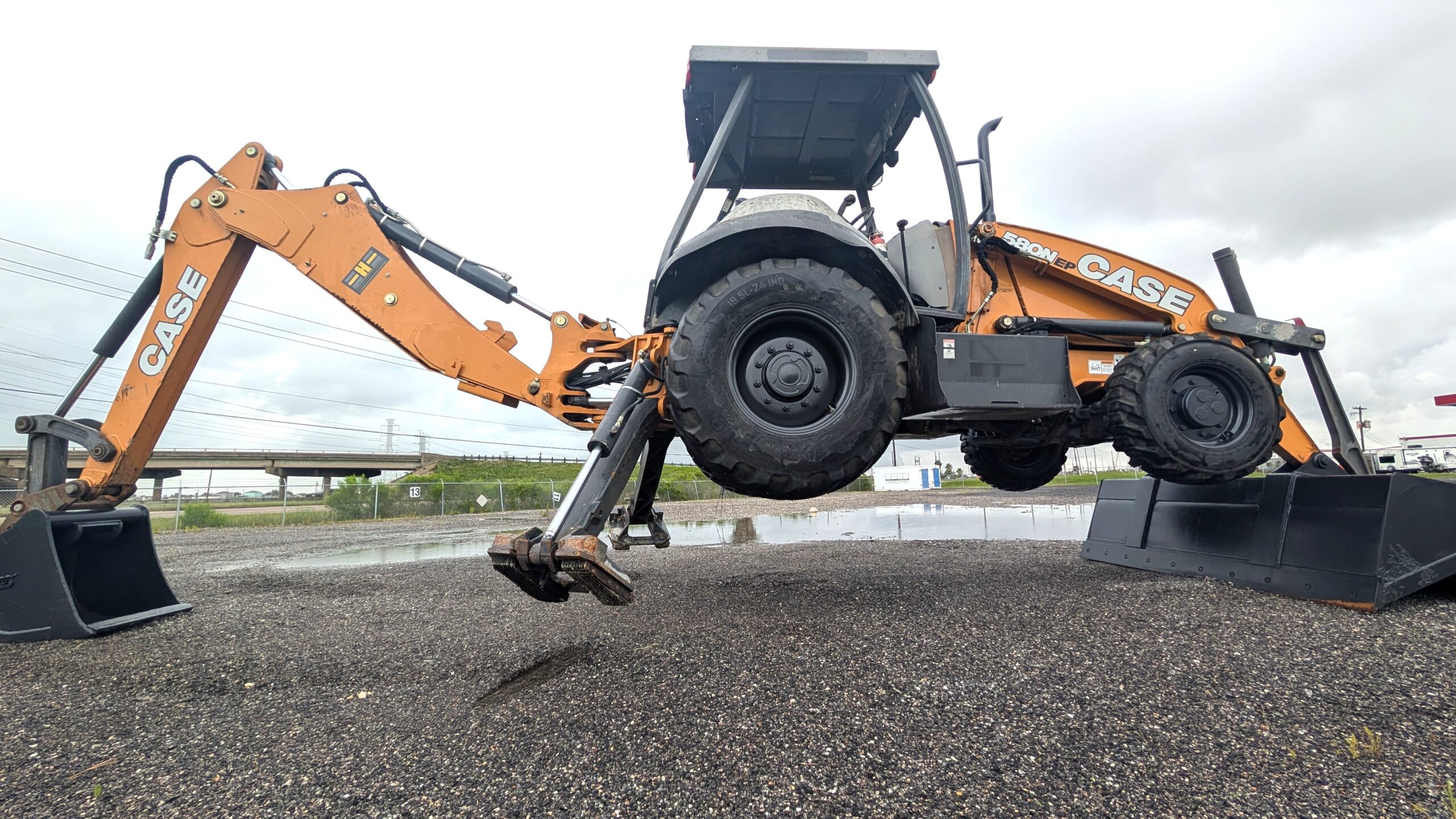 2020 CASE 580N EP 4WD BACKHOE WITH FRONT & REAR AUX HYDS - 760189