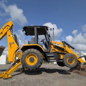 2021 JCB 3CX 4WD BACKHOE - REAR AUX HYD - COUPLER