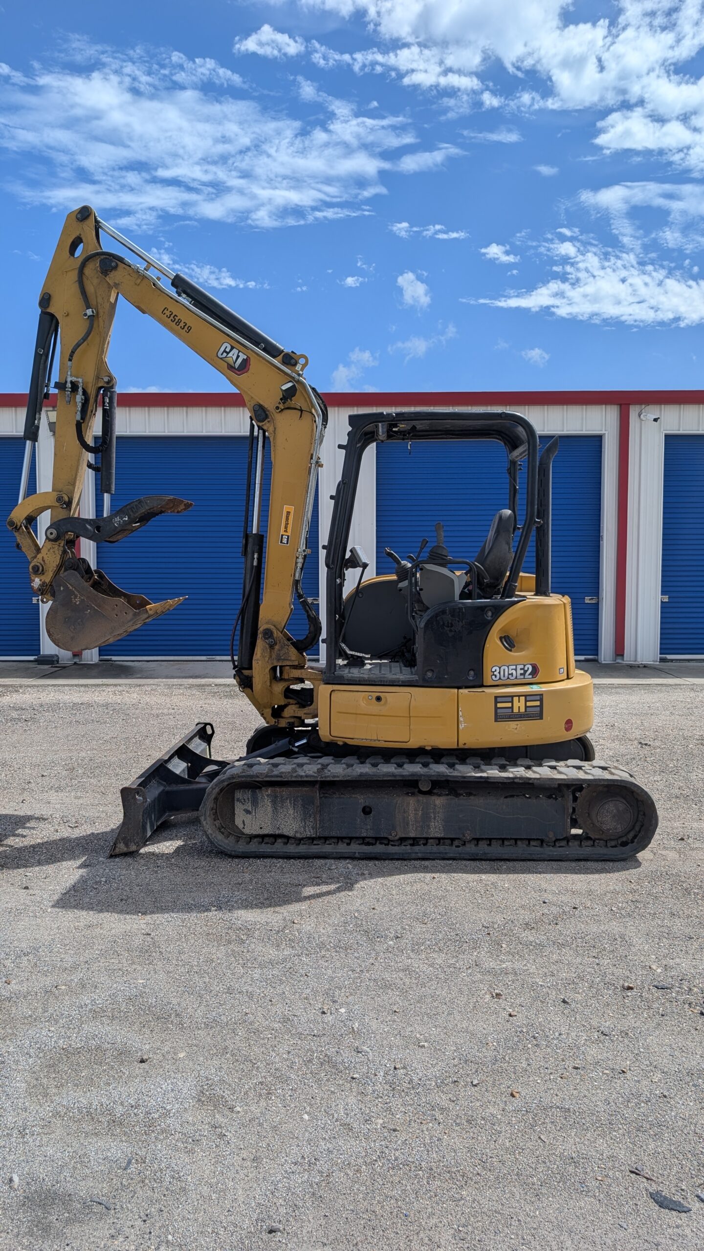 2021 CATERPILLAR 305E2 EXCAVATOR WITH AUX HYDS - HYDRAULIC THUMB